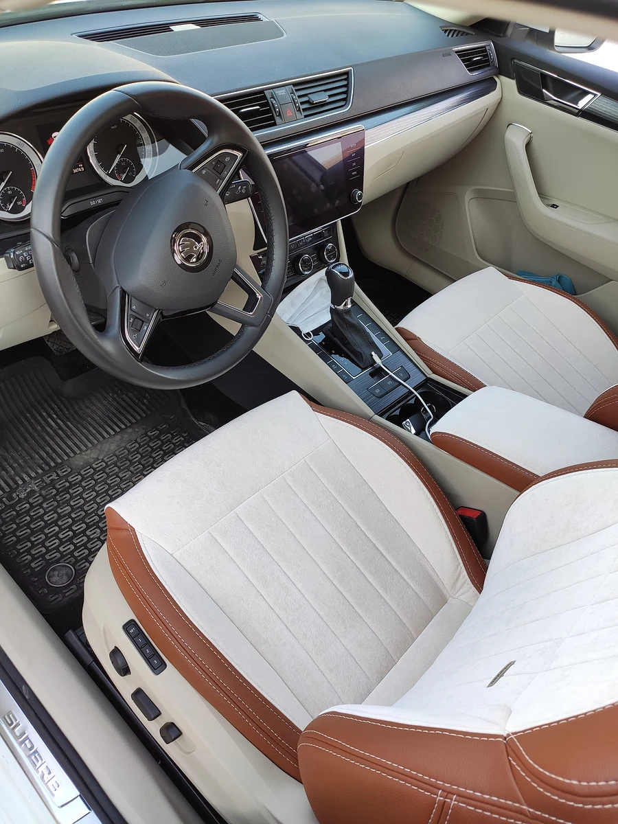 Skoda Superb 2015-2022 Özel Dikim Oto Kılıf - Taba / Bej - Özel Dikim Oto Kılıf - Görsel 3